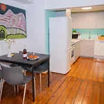 Διαμέρισμα Modern 2br Apartment, Walk To & Harbour *