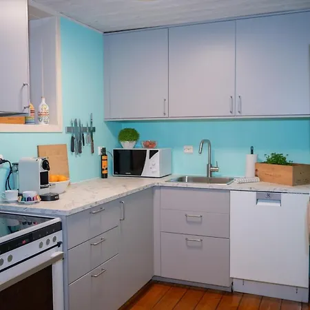 Modern 2br Apartment, Walk To & Harbour 公寓