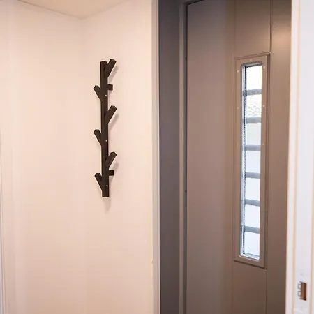 Modern 2br Apartment, Walk To & Harbour *