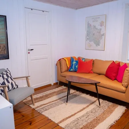 Апартаменты Modern 2br Apartment, Walk To & Harbour