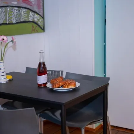 Apartament Modern 2br Apartment, Walk To & Harbour